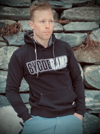Bygderamp sort // sølv (hettegenser)